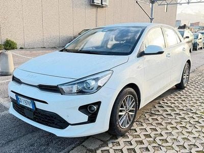 Usata Kia Rio Style 82 CV (60 kW) 2022 Bianco Berlina