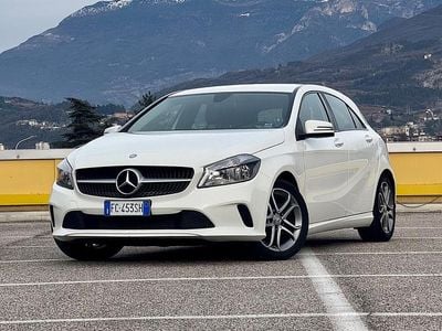 Usata Mercedes A180 Premium 122 CV (89 kW) 2016 Bianco Berlina