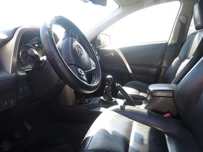 Usata Toyota RAV4 Edition 124 CV (91 kW) 2015 Bianco SUV