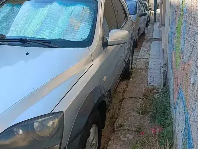 Usata Kia Sorento 140 CV (102 kW) 2005 Grigio SUV
