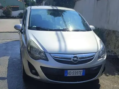 Usata Opel Corsa 86 CV (63 kW) 2014 Argento Utilitaria