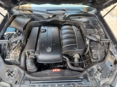 Usata Mercedes E220 122 CV (89 kW) 2004 Berlina
