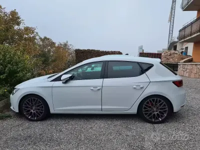 Occasion Seat Leon 105 ch (77 kW) 2013 Blanc Berline
