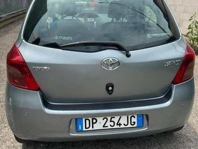 Usata Toyota Yaris 87 CV (63 kW) 2008 Grigio Utilitaria