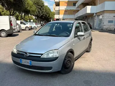Usata Opel Corsa 75 CV (55 kW) 2003 Grigio Utilitaria