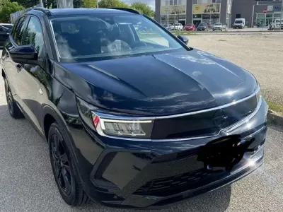 Usata Opel Grandland X GS Line 131 CV (96 kW) 2022 Nero SUV