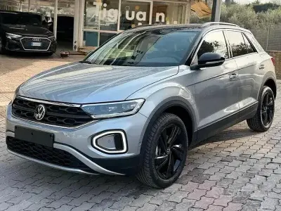 Nuova VW T-Roc Sport 116 CV (85 kW) 2026 Grigio SUV