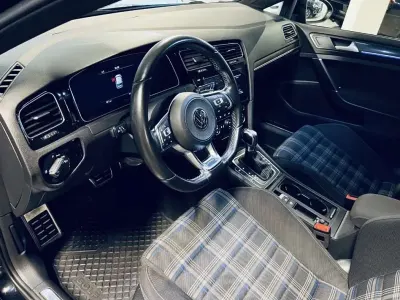 Usata VW Golf VII GTE 150 CV (110 kW) 2017 Berlina