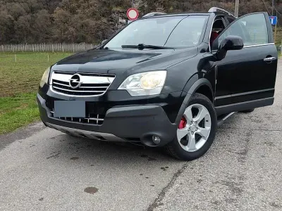 Usata Opel Antara 150 CV (110 kW) 2007 Nero SUV