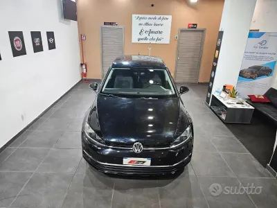 Usata VW Golf VII Highline 116 CV (85 kW) 2017 Nero Berlina