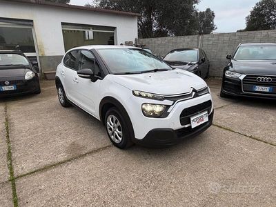 Begagnad Citroën C3 Feel 101 HK (74 kW) 2022 Vit Halvkombi
