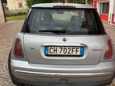 Usata Mini One D