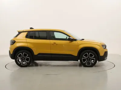 Usata Jeep Avenger Summit 101 CV (74 kW) 2025 SUV
