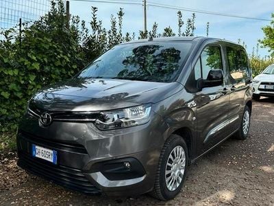 Gebraucht Toyota Proace Verso City 131 PS (96 kW) 2022 Grau Kombi