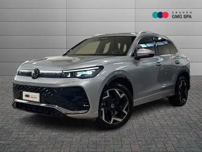 Usata VW Tiguan R-line 150 CV (110 kW) 2024 Argento SUV