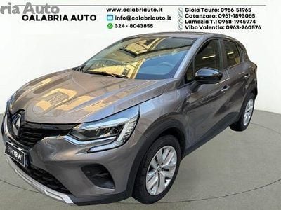 Usata Renault Captur Zen 100 CV (73 kW) 2022 Grigio SUV