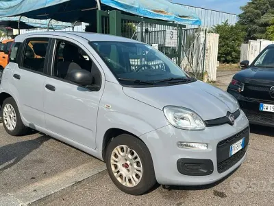 Usata Fiat Panda Lounge 69 CV (50 kW) 2018 Grigio Utilitaria