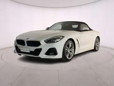 Usata BMW Z4 Sport Line 197 CV (144 kW) 2024 Alpin white Cabrio