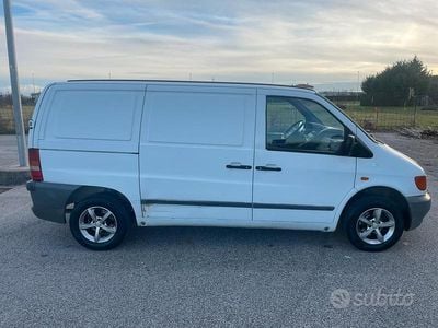 Usata Mercedes Vito 90 CV (66 kW) 1999 Bianco Furgone