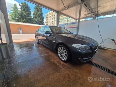 Usata BMW 520 184 CV (135 kW) 2012 Blu Berlina