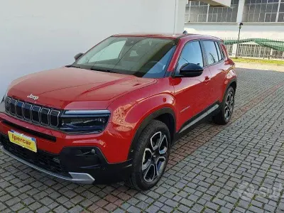 Begagnad Jeep Avenger Summit 101 HK (74 kW) 2024 Röd SUV