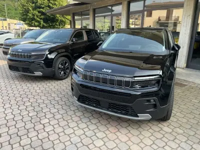 Nuova Jeep Avenger Summit 101 CV (74 kW) 2026 Nero SUV