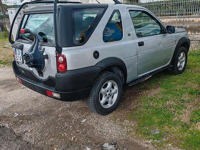 Usata Land Rover Freelander 97 CV (71 kW) 2002 Grigio SUV