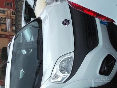 Usata Fiat Qubo Lounge 77 CV (56 kW) 2016 Bianco Monovolume