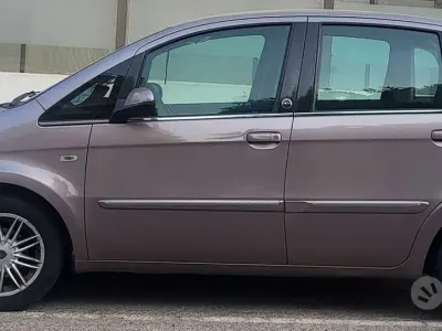Usata Lancia Musa 77 CV (56 kW) 2010 Marrone Monovolume