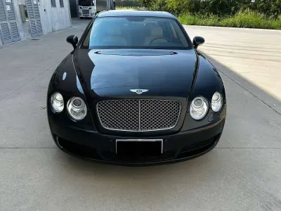 Usata Bentley Continental Flying Spur 559 CV (411 kW) 2010 Nero Berlina