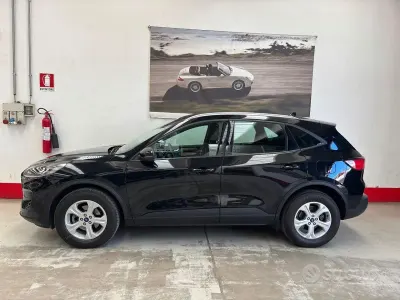 Usata Ford Kuga 152 CV (111 kW) 2022 Nero SUV