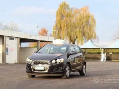 Usata Chevrolet Aveo 86 CV (63 kW) 2013 Nero Berlina