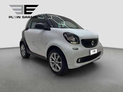 Bianco*nero Usata 2017 Smart ForTwo Coupé Utilitaria | 9900 € (Ottimo prezzo)