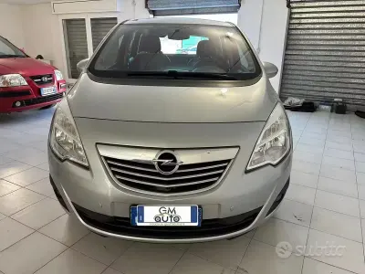 Usata Opel Meriva Cosmo 120 CV (88 kW) 2015 Grigio Monovolume