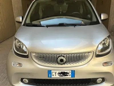 Begagnad Smart ForTwo Coupé Brabus 109 HK (80 kW) 2018 Grå Sportkupé
