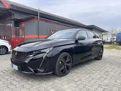 Usata Peugeot 308 GT-line 131 CV (96 kW) 2022 Nero Berlina