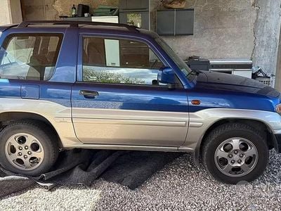 Usata Mitsubishi Pajero Comfort Edition 120 CV (88 kW) 2000 Blu SUV