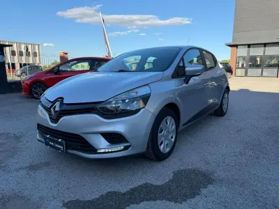 Usata Renault Clio Intens 73 CV (53 kW) 2016 Other Station wagon