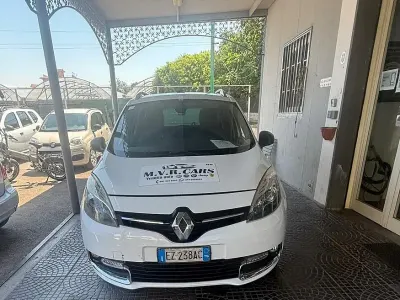 Usata Renault Scenic E-Tech 110 CV (80 kW) 2015 Bianco Monovolume