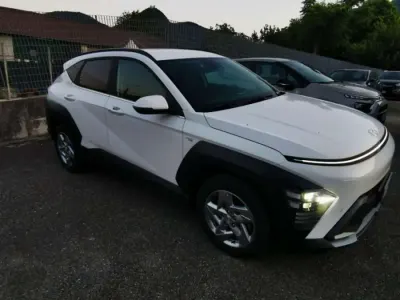 Usata Hyundai Kona 101 CV (74 kW) 2024 Bianco SUV
