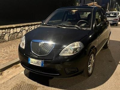 Usata Lancia Ypsilon 77 CV (56 kW) 2009 Nero Utilitaria
