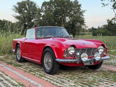 Usata Triumph TR4 100 CV (73 kW) 1960 Rosso