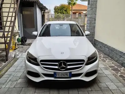 Usata Mercedes C180 Premium Plus 116 CV (85 kW) 2016 Berlina
