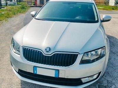 Usata Skoda Octavia 110 CV (80 kW) 2016 Grigio Utilitaria