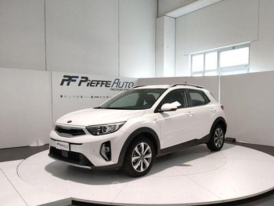 Second-hand Kia Stonic Style 99 CP (72 kW) 2021 Alb SUV