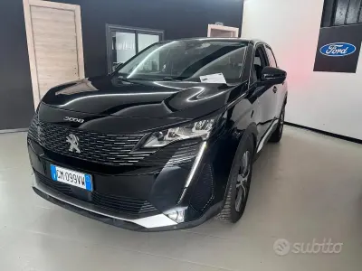 Usata Peugeot 3008 Allure 131 CV (96 kW) 2023 Nero SUV