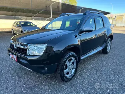 Usata Dacia Duster Lauréate 105 CV (77 kW) 2011 Nero SUV