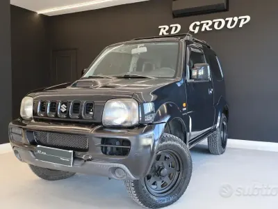 Begagnad Suzuki Jimny Club 86 HK (63 kW) 2006 Svart SUV