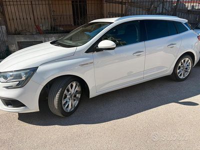 Usata Renault Mégane GrandTour 110 CV (80 kW) 2018 Bianco Station wagon