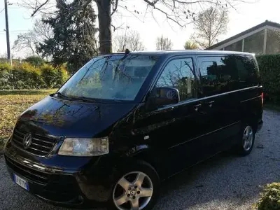Usata VW T5 Comfortline 174 CV (127 kW) 2013 Furgone